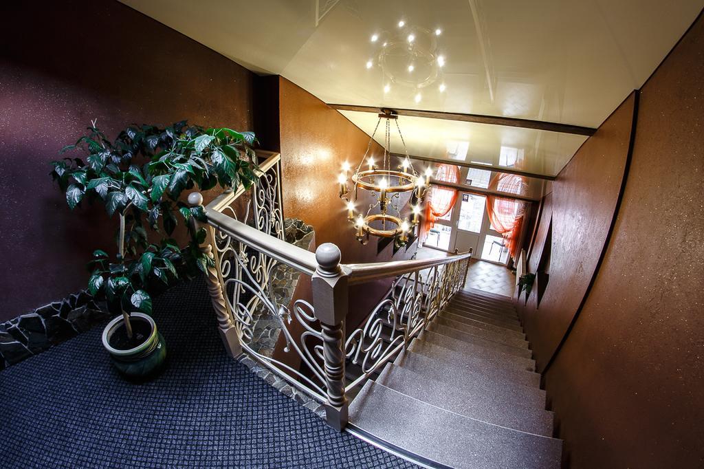 Diamond De Luxe Apartment Kolomiya Ngoại thất bức ảnh