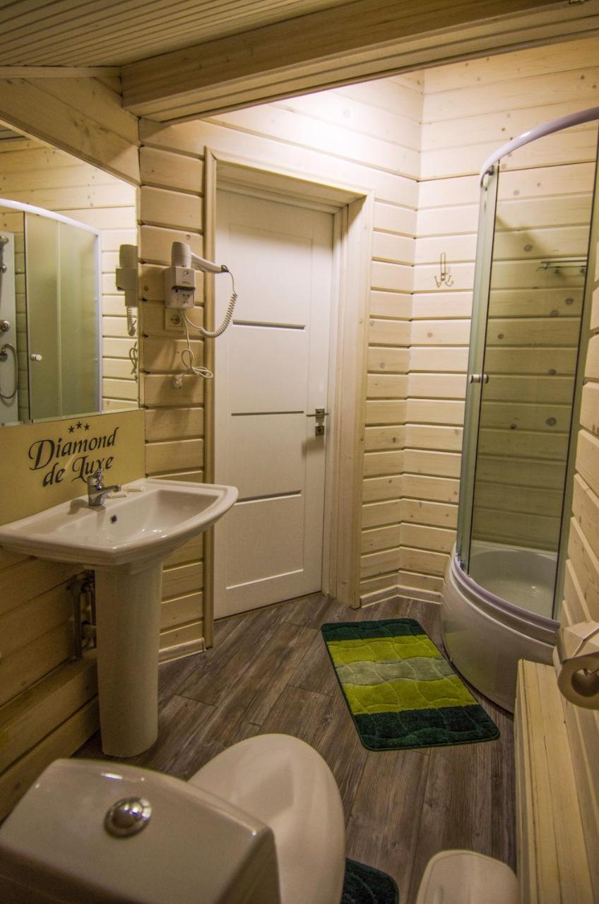 Diamond De Luxe Apartment Kolomiya Ngoại thất bức ảnh