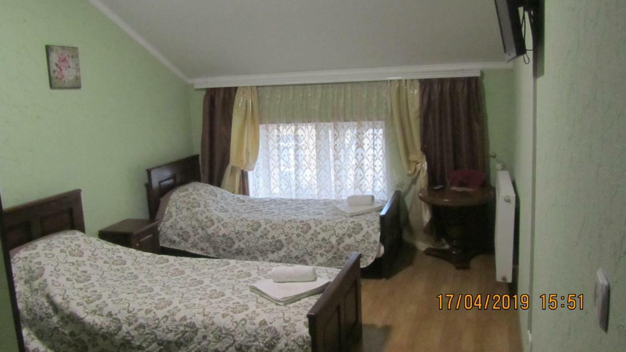 Diamond De Luxe Apartment Kolomiya Ngoại thất bức ảnh